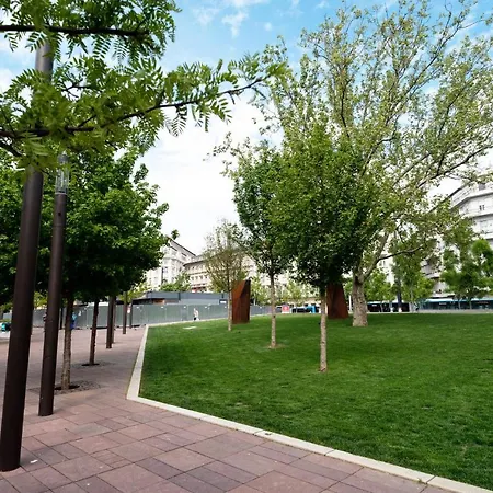 Central Tranquility - Next To The Basilica Апартаменты *