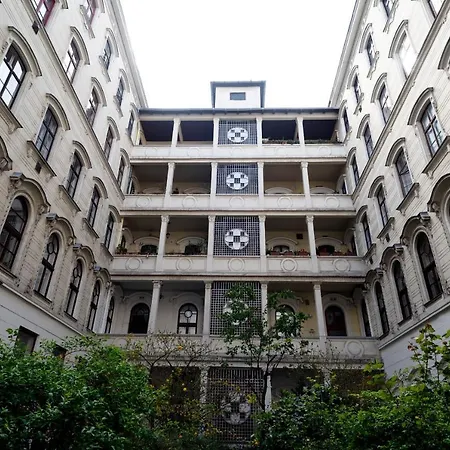 Central Tranquility - Next To The Basilica *